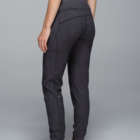 Lululemon Base Runner Pant - 6 Heathered Herringbone Heathered Black  - Picture 2 of 7